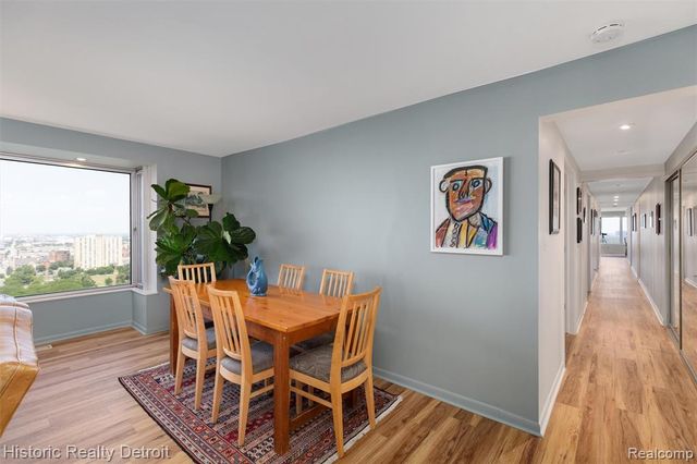 1300 E Lafayette 2407, 08, Detroit, MI 48207