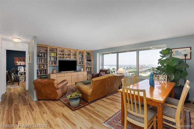 1300 E Lafayette 2407, 08, Detroit, MI 48207