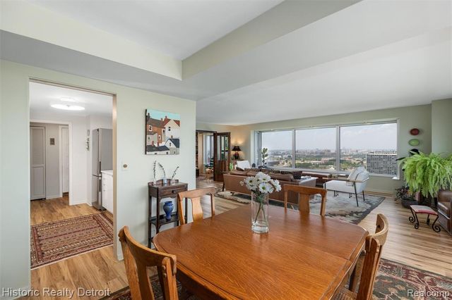 1300 E Lafayette 2407, 08, Detroit, MI 48207