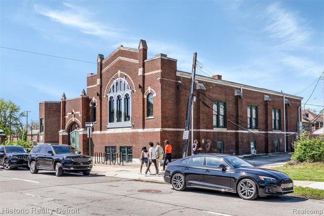 1300 E Lafayette 2407, 08, Detroit, MI 48207