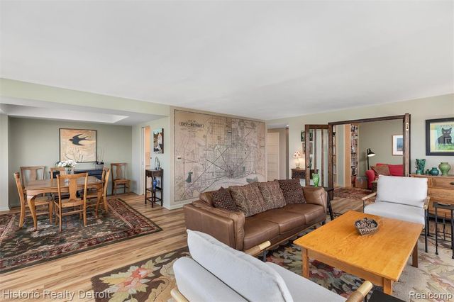 1300 E Lafayette 2407, 08, Detroit, MI 48207