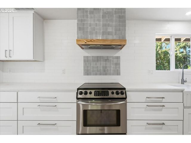 5913 Ne 114TH St, Vancouver, WA 98686