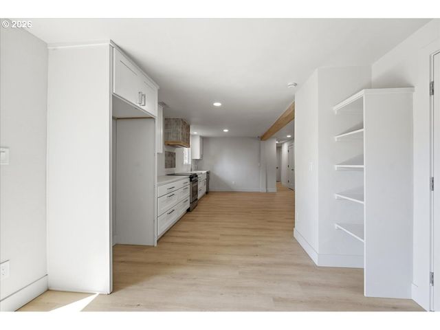 5913 Ne 114TH St, Vancouver, WA 98686