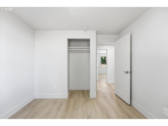 5913 Ne 114TH St, Vancouver, WA 98686