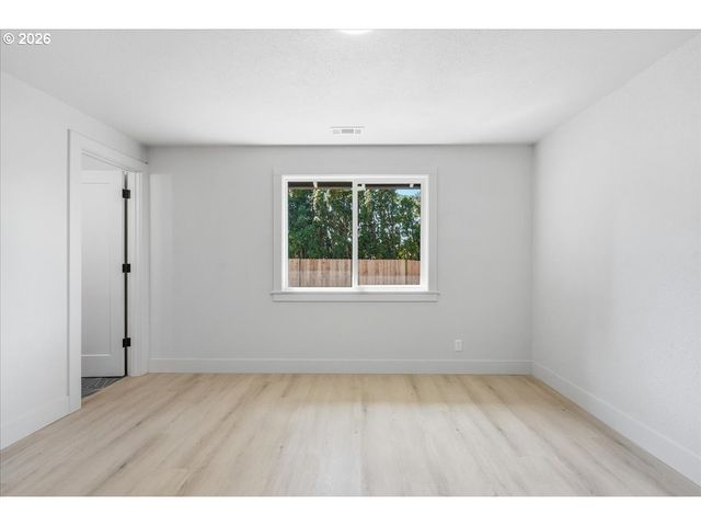 5913 Ne 114TH St, Vancouver, WA 98686