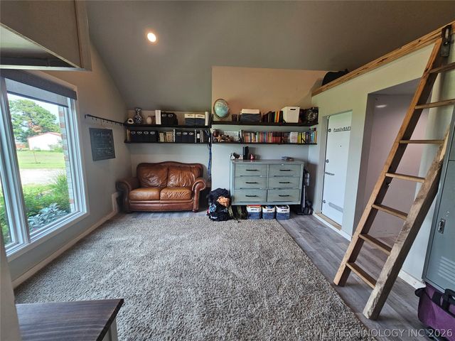 16160 Hectorville Road, Mounds, OK 74047