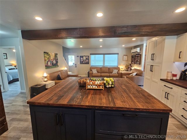 16160 Hectorville Road, Mounds, OK 74047