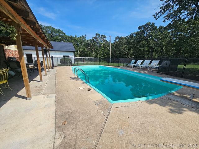 16160 Hectorville Road, Mounds, OK 74047