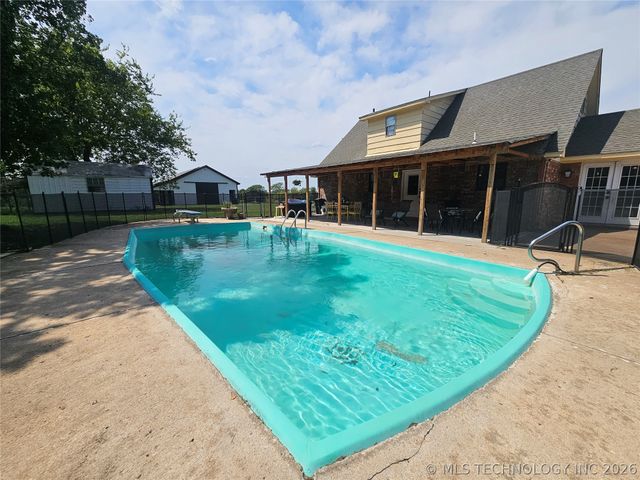 16160 Hectorville Road, Mounds, OK 74047