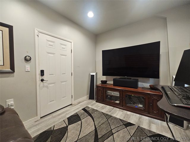 16160 Hectorville Road, Mounds, OK 74047