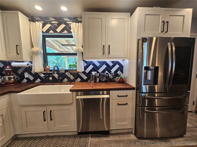 16160 Hectorville Road, Mounds, OK 74047