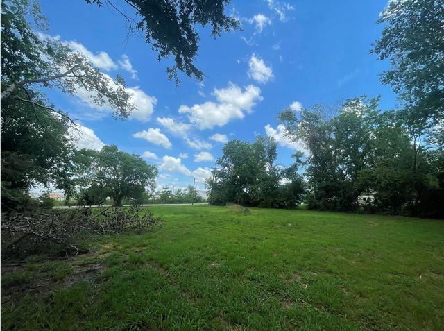 1127 W End Street, Terrell, TX 75160