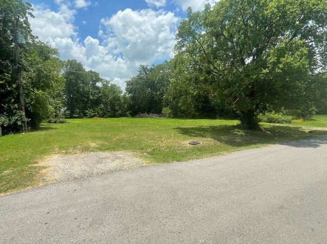 1127 W End Street, Terrell, TX 75160
