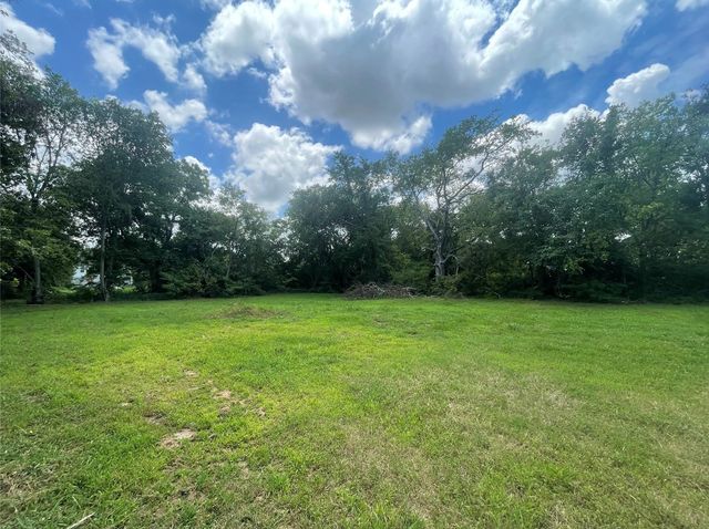 1127 W End Street, Terrell, TX 75160