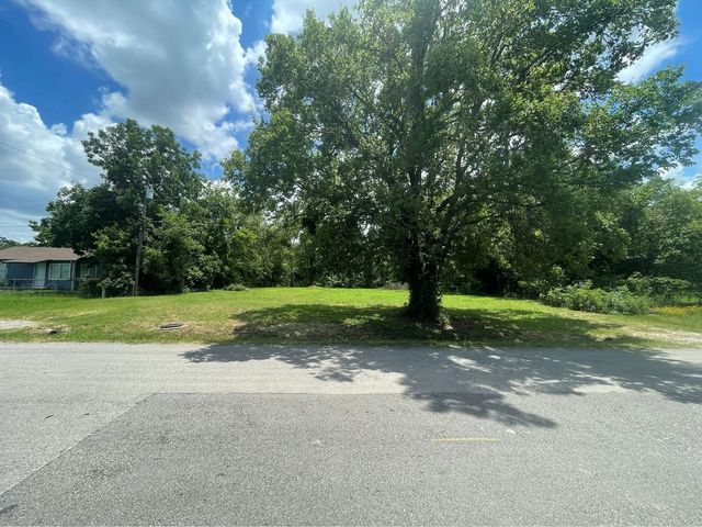 1127 W End Street, Terrell, TX 75160