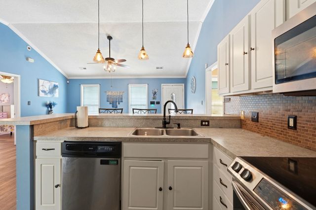 1105 Pantheon Dr., Conway, SC 29526