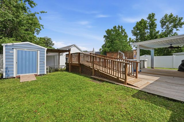 1105 Pantheon Dr., Conway, SC 29526