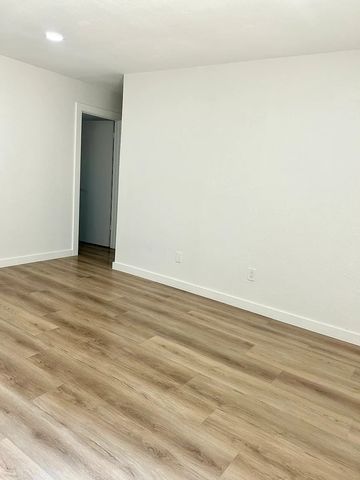 813 Panay Way Drive, Fort Worth, TX 76108
