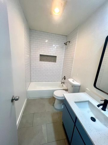 813 Panay Way Drive, Fort Worth, TX 76108