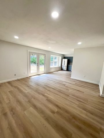 813 Panay Way Drive, Fort Worth, TX 76108