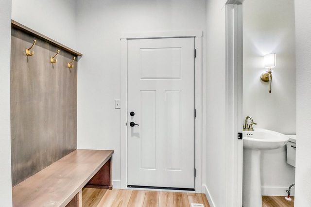 864 Harvest Circle, Horace, ND 58047