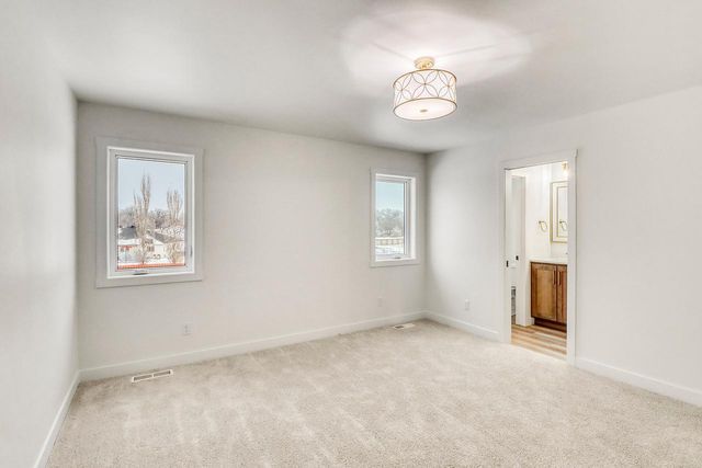 864 Harvest Circle, Horace, ND 58047