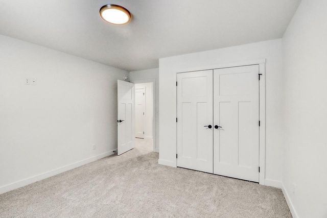 864 Harvest Circle, Horace, ND 58047