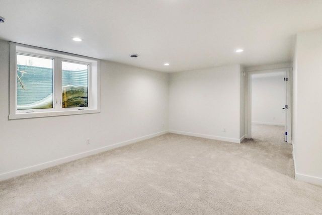 864 Harvest Circle, Horace, ND 58047