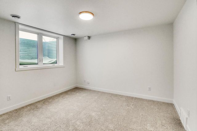 864 Harvest Circle, Horace, ND 58047