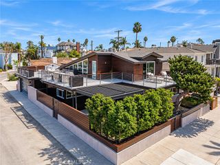 56 The Colonnade, Long Beach, CA 90803