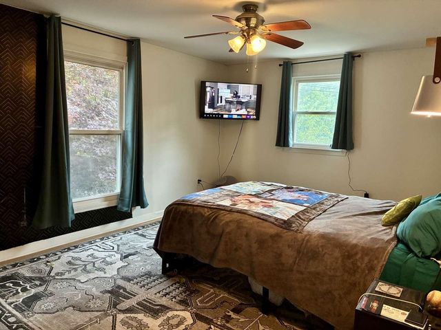 421 Pleasant Street, Laconia, NH 03246