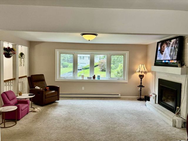 421 Pleasant Street, Laconia, NH 03246