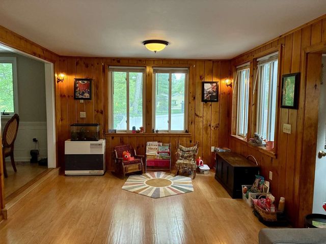 421 Pleasant Street, Laconia, NH 03246