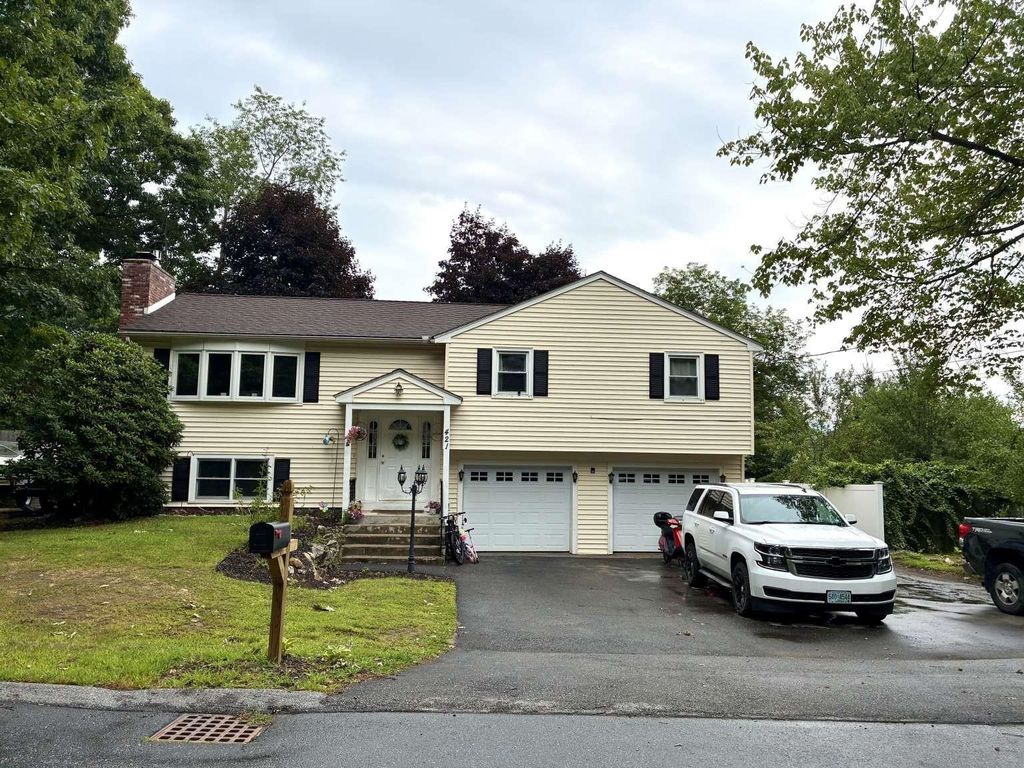 421 Pleasant Street, Laconia, NH 03246