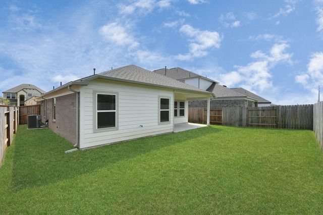 359 Ice Shore Trail, Dayton, TX 77535