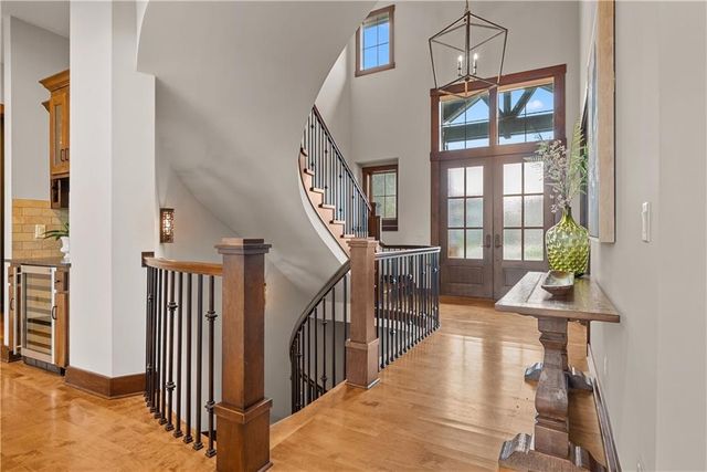 2808 NW Nutall Court, Lee's Summit, MO 64081