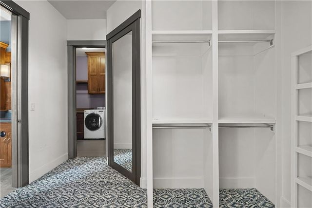 2808 NW Nutall Court, Lee's Summit, MO 64081