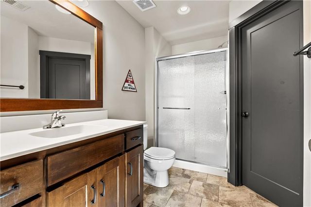 2808 NW Nutall Court, Lee's Summit, MO 64081