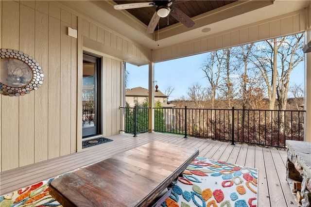 2808 NW Nutall Court, Lee's Summit, MO 64081