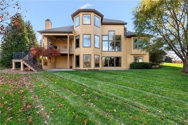 2808 NW Nutall Court, Lee's Summit, MO 64081