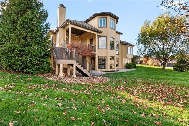 2808 NW Nutall Court, Lee's Summit, MO 64081