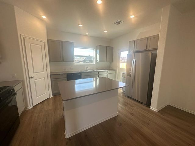 336 Canley LOOP, Hutto, TX 78634