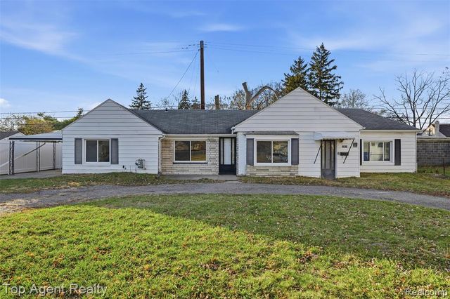 23615 Columbus Avenue, Warren, MI 48089