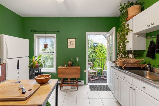 377 Dorchester St 2, Boston, MA 02127