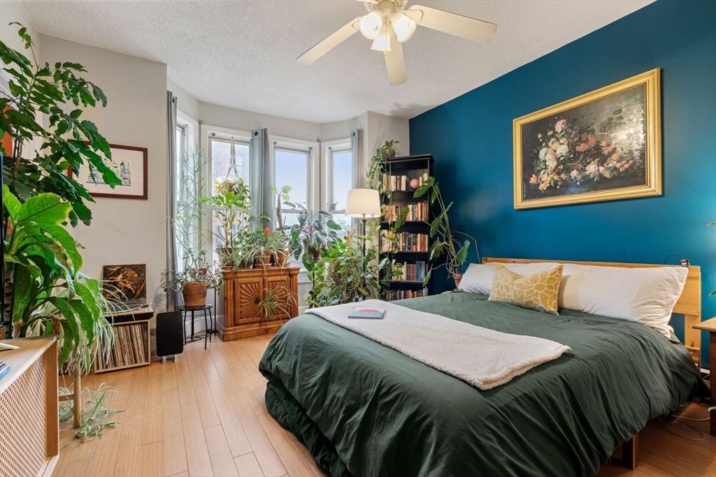 377 Dorchester St 2, Boston, MA 02127