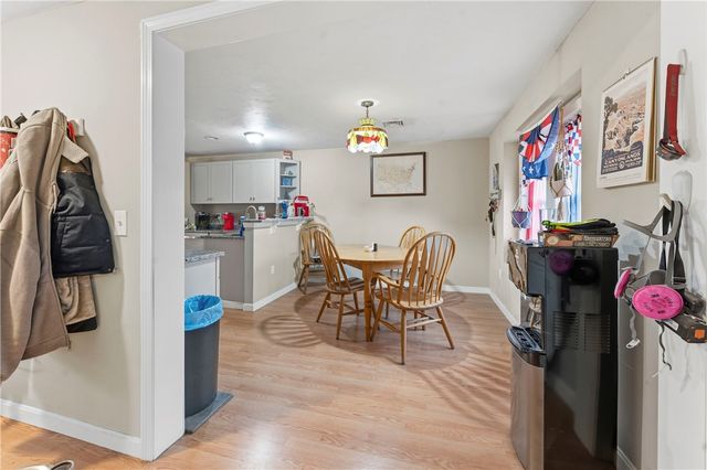 2 Burnside Avenue, Seekonk, MA 02771