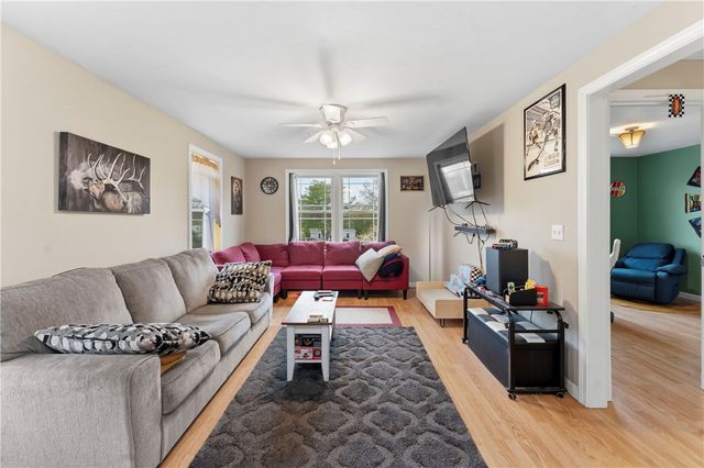 2 Burnside Avenue, Seekonk, MA 02771