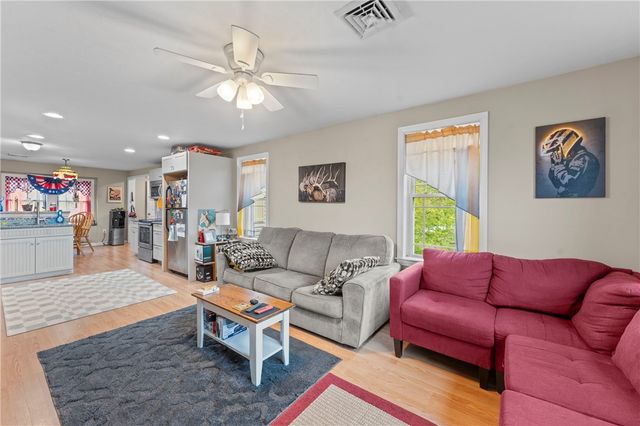 2 Burnside Avenue, Seekonk, MA 02771