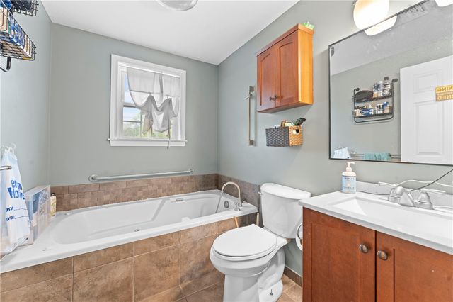 2 Burnside Avenue, Seekonk, MA 02771