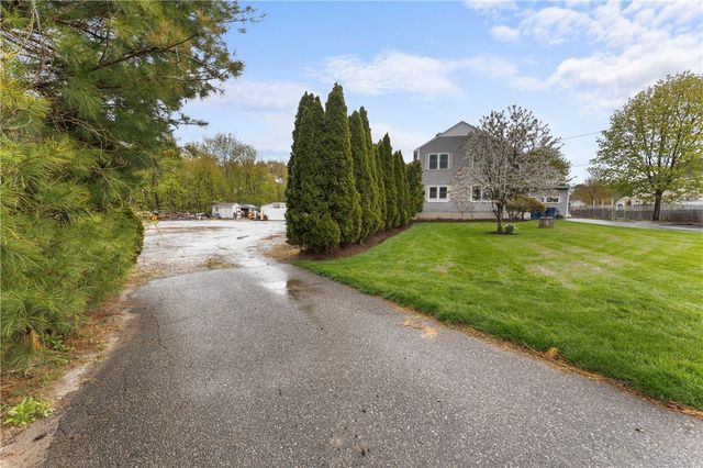2 Burnside Avenue, Seekonk, MA 02771